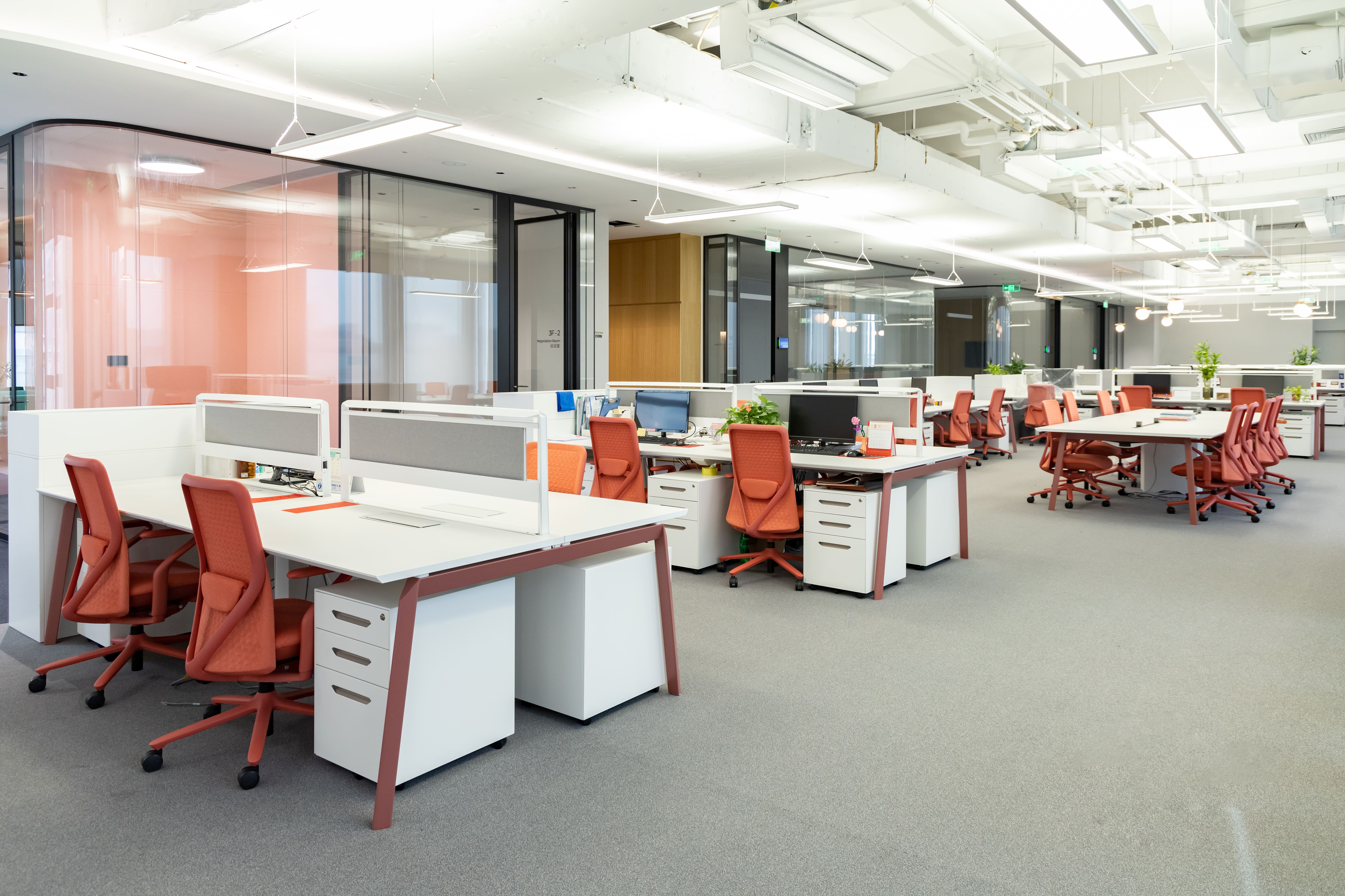 Unleash the vitality of office space with the concept of 