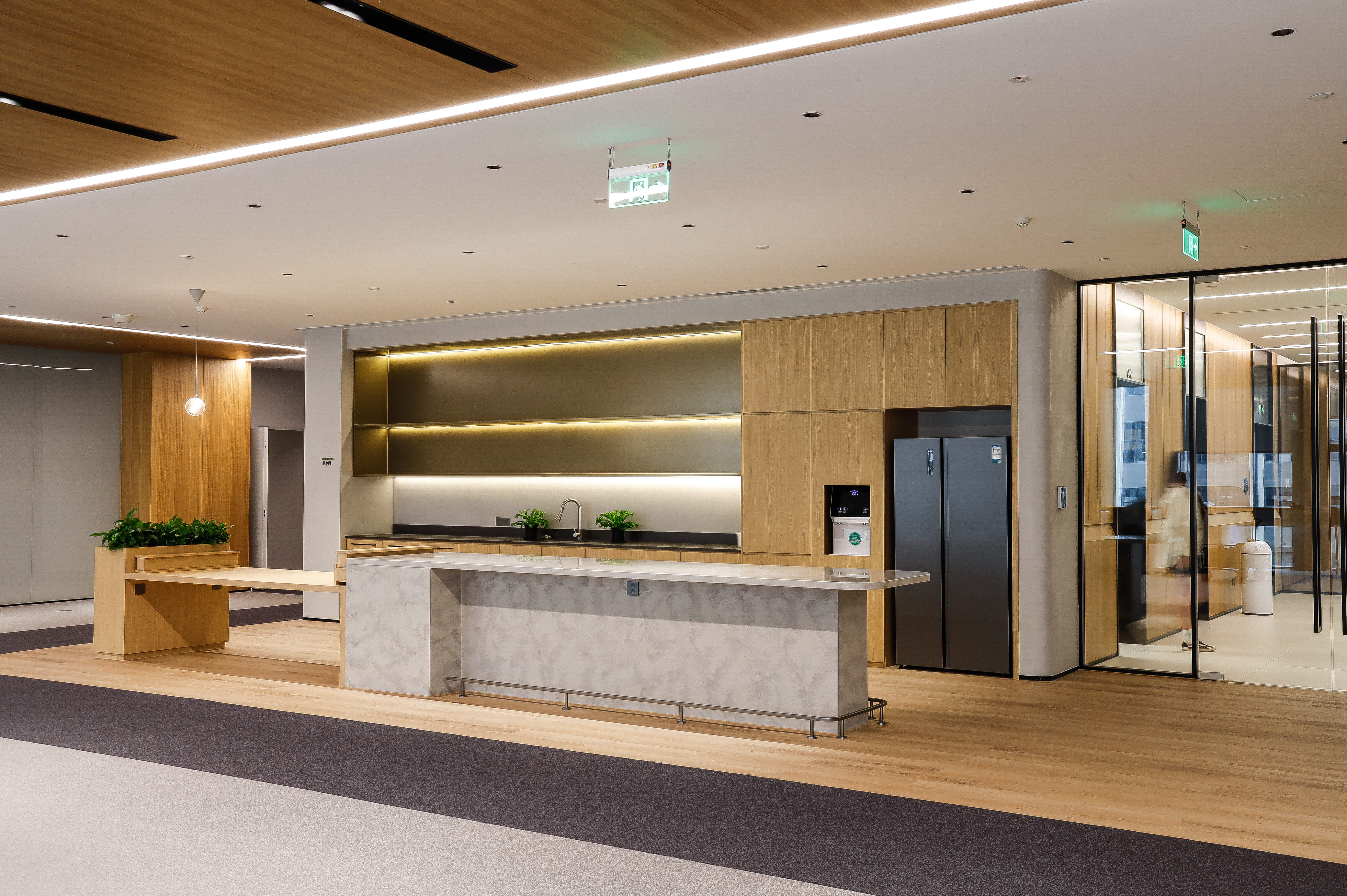 Unleash the vitality of office space with the concept of 