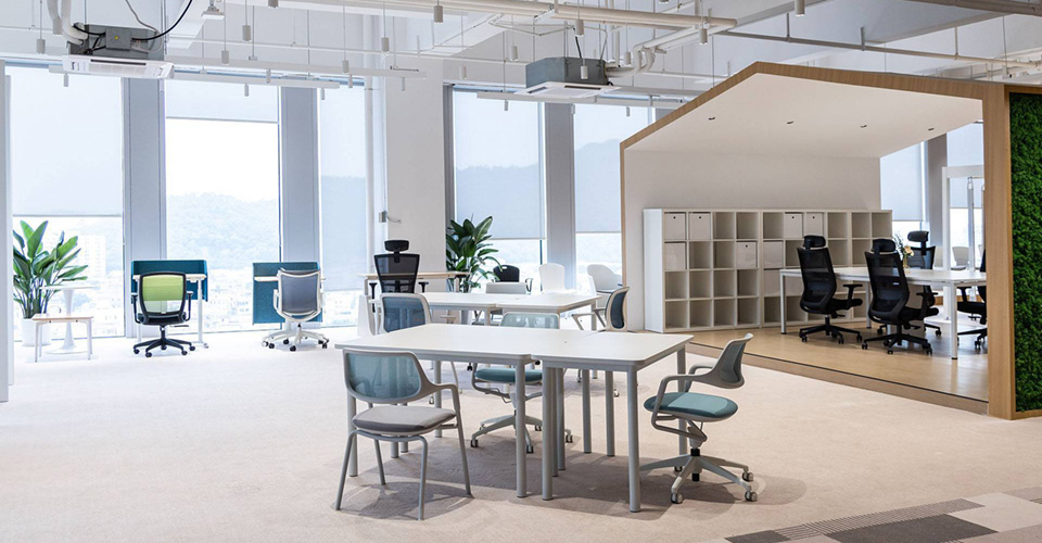 JE Furniture: Hand in Hand, Building Dreams Together
