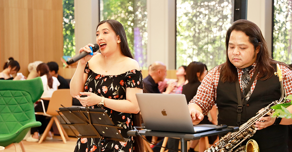 Autumn Breeze Music Night | A Relaxed Gathering with Music