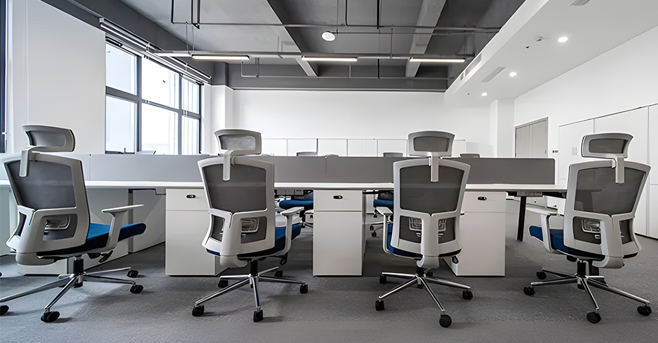 JE Furniture