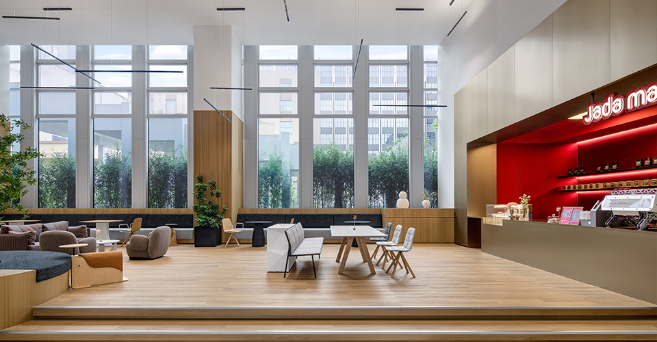 JE Furniture Corporate Showroom | Redefining Modern Office Furniture Spaces