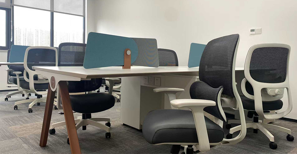 Unlocking Comfort at Work — U-073