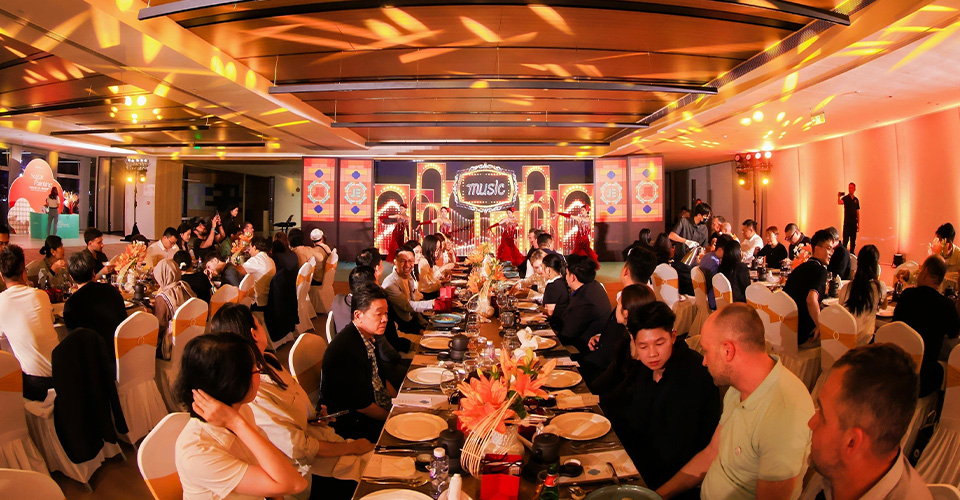 JE Furniture Welcomes Global Partners for a Lingnan-Inspired Appreciation Evening