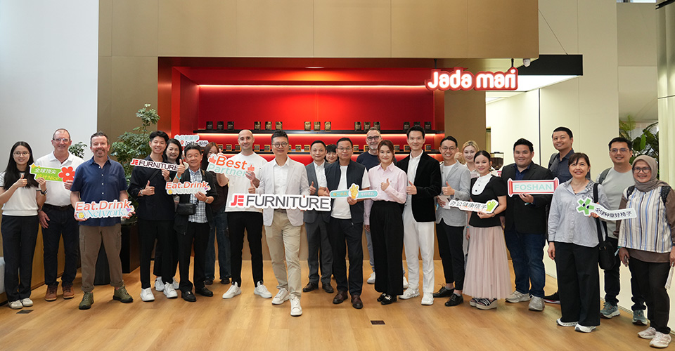 JE Furniture Welcomes Global Partners for a Lingnan-Inspired Appreciation Evening